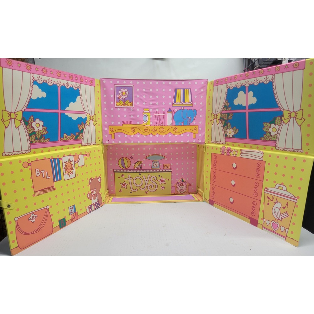 Vintage 1977 Mattel Baby Tender Love Nursery Vinyl Dollhouse Carrying Case Trunk